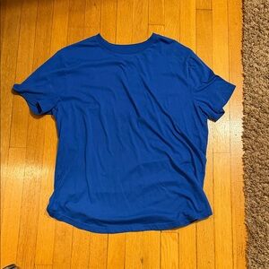 Vibrant plane Blue T-Shirt size men’s large